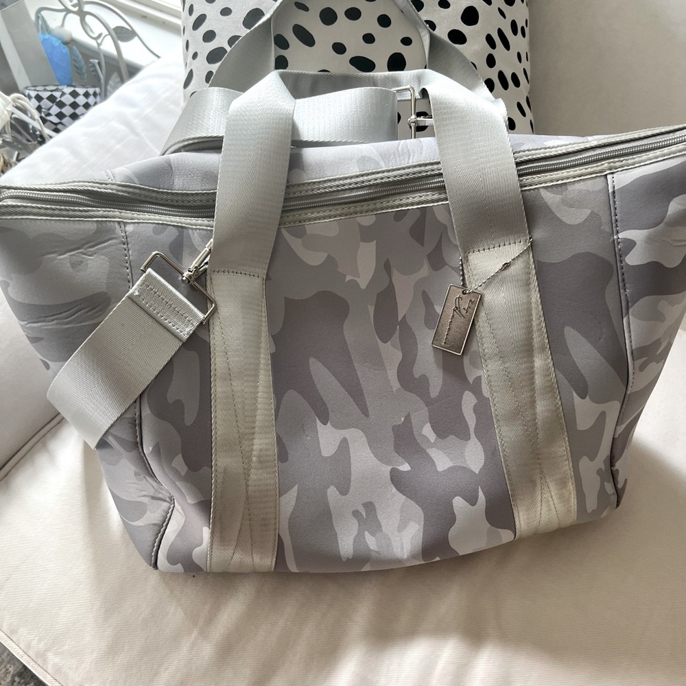 Vintage Havana Neoprene White Grey Camo Travel Gym Bag